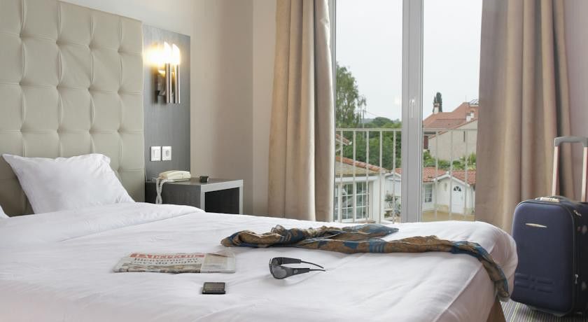 Hotel The Originals Perpignan Sud Le Grillon D'Or Le Boulou Dış mekan fotoğraf