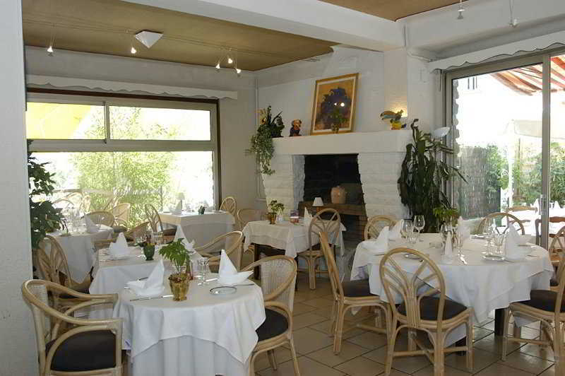 Hotel The Originals Perpignan Sud Le Grillon D'Or Le Boulou Dış mekan fotoğraf