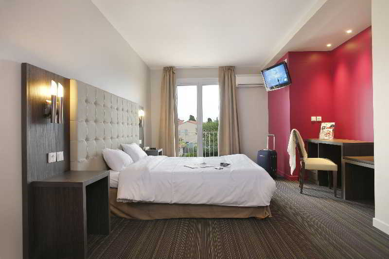Hotel The Originals Perpignan Sud Le Grillon D'Or Le Boulou Dış mekan fotoğraf