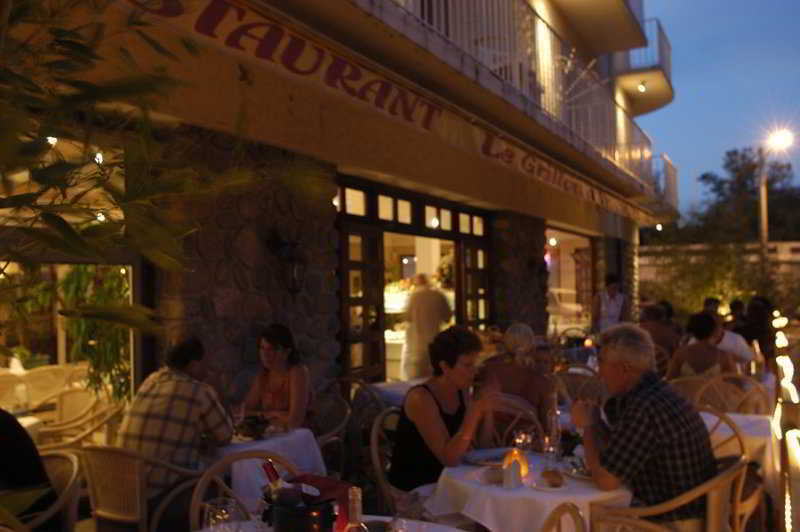 Hotel The Originals Perpignan Sud Le Grillon D'Or Le Boulou Dış mekan fotoğraf
