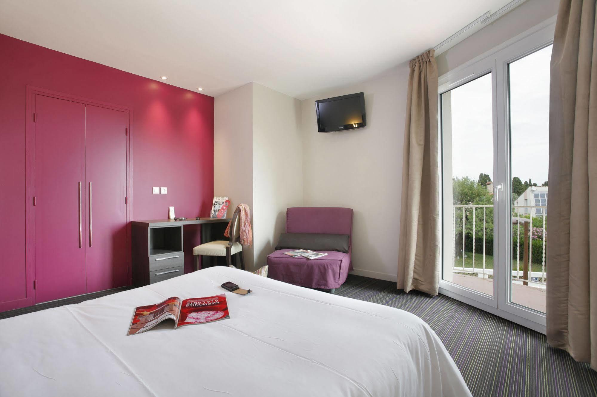Hotel The Originals Perpignan Sud Le Grillon D'Or Le Boulou Dış mekan fotoğraf